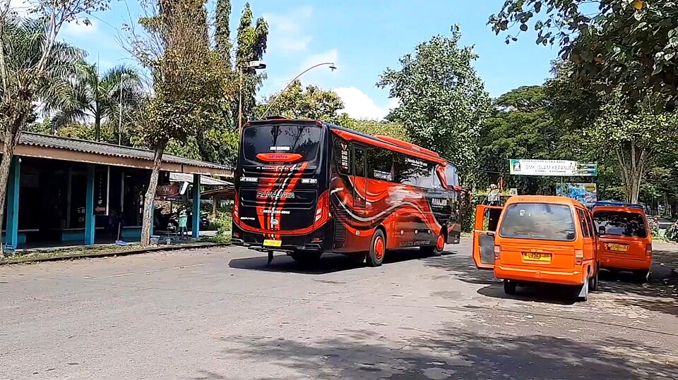 Foto 2 — Kecamatan Sumberpucung