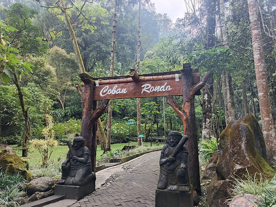 Foto 5 — Air Terjun Coban Rondo