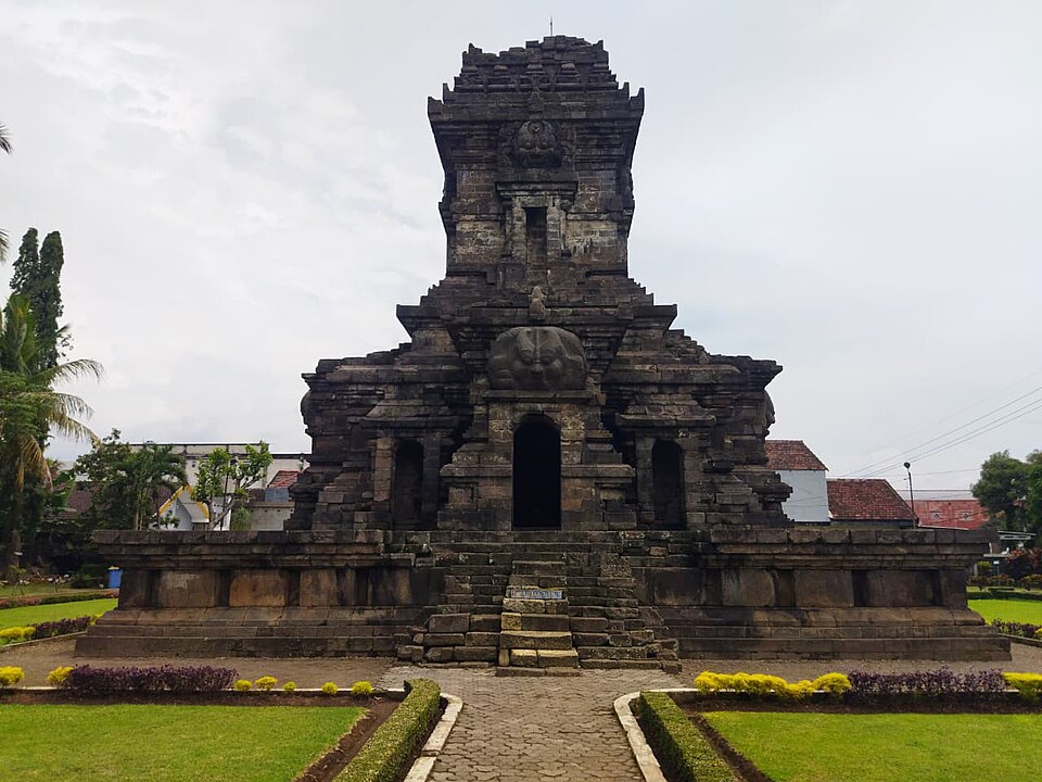 Foto 2 — Candi Singosari