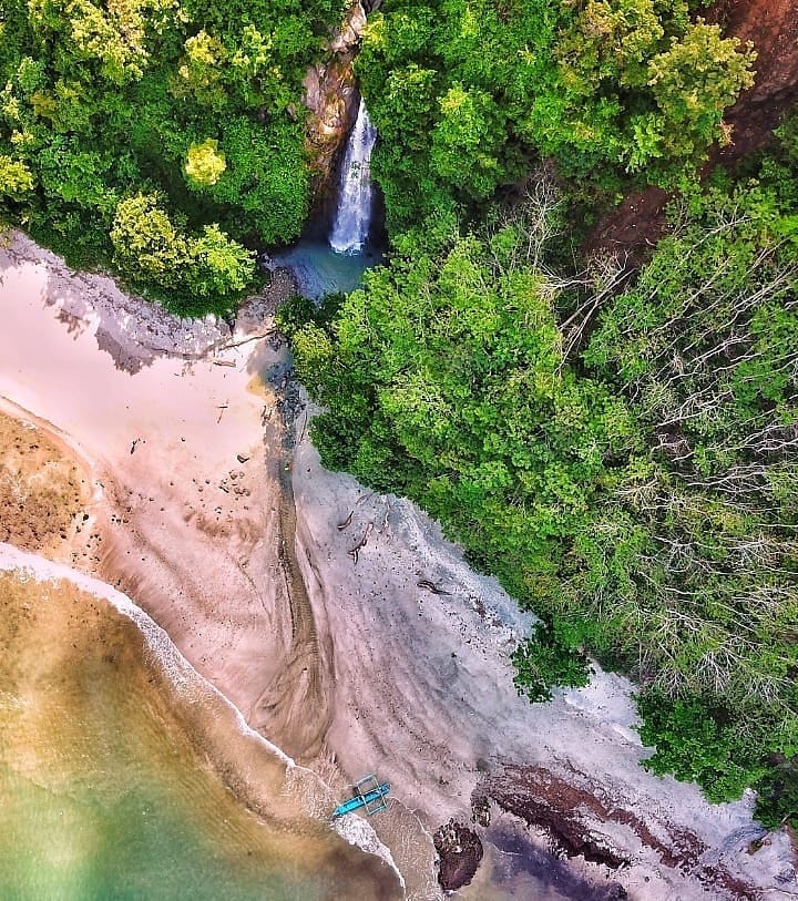 Pantai Sipelot