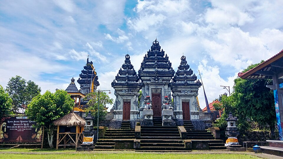 Foto 2 — Pura Sambi Agung Sapto Argo