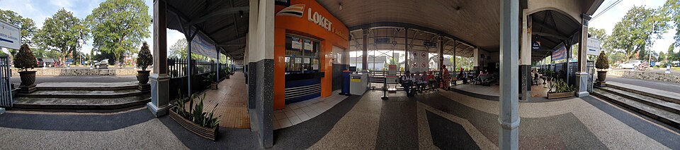 Foto 1 — Kelurahan Lawang