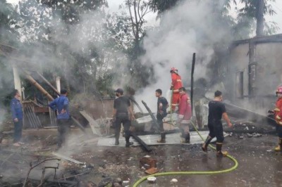 Gudang Ponpes Annur 3 Malang Terbakar, Api Berasal dari Tempat Sampah